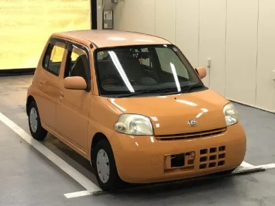 Daihatsu Esse