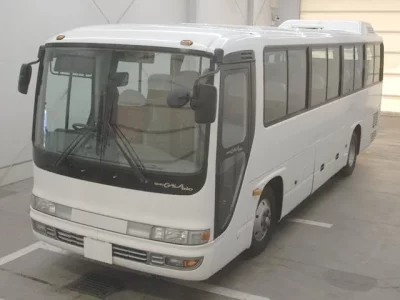 Isuzu BUS