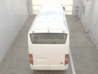 Isuzu BUS