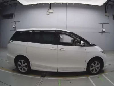 Toyota ESTIMA HYBRID