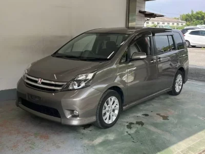 Toyota ISIS