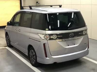 Mazda BIANTE