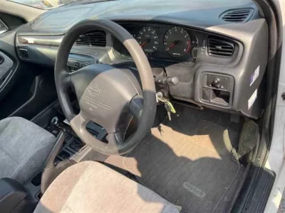 Nissan BLUEBIRD