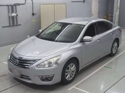 Nissan TEANA