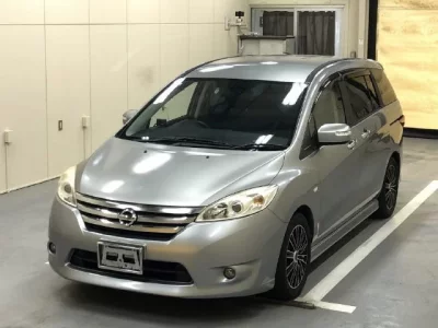 Nissan LAFESTA