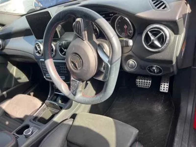 Mercedes-Benz CLA CLASS