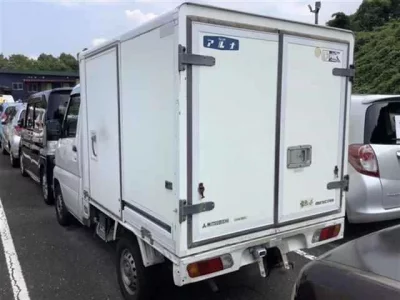 Mitsubishi MINICAB TRUCK