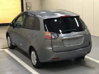 Mitsubishi COLT PLUS