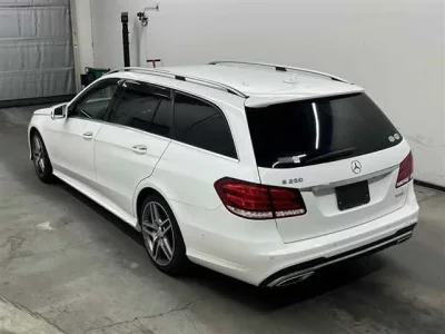 Mercedes-Benz E CLASS WAGON
