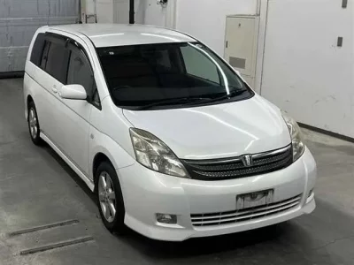 Toyota ISIS