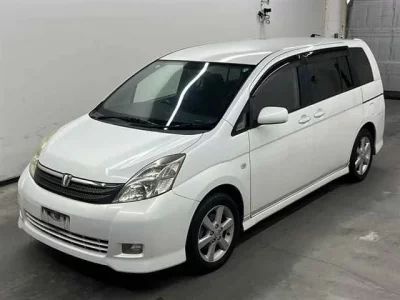 Toyota ISIS