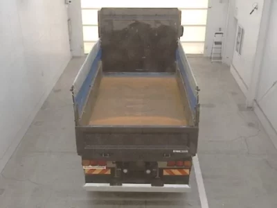 Isuzu TRUCK