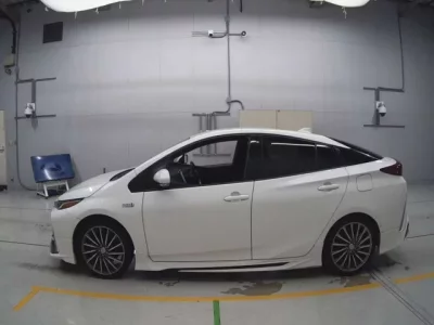 Toyota PRIUS PHV