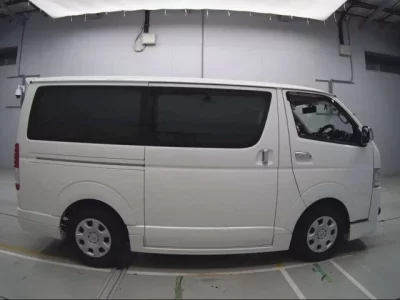 Toyota REGIUS ACE VAN