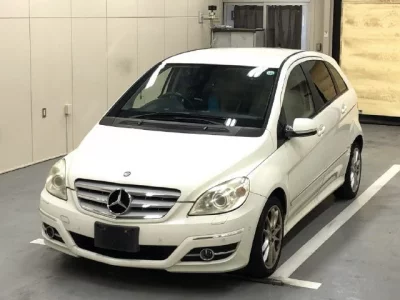 Mercedes-Benz B CLASS
