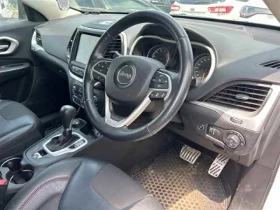 Chrysler JEEP CHEROKEE