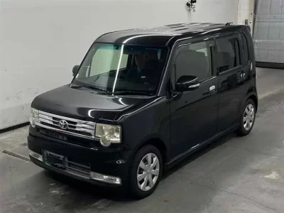 Toyota PIXIS SPACE