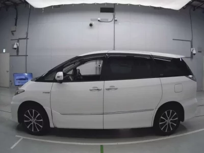 Toyota ESTIMA HYBRID