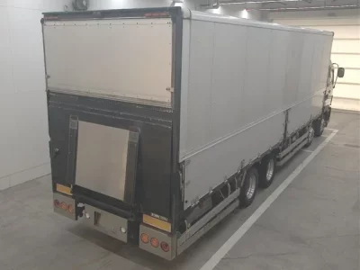 Isuzu TRUCK