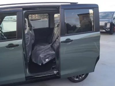 Mitsubishi DELICA MINI