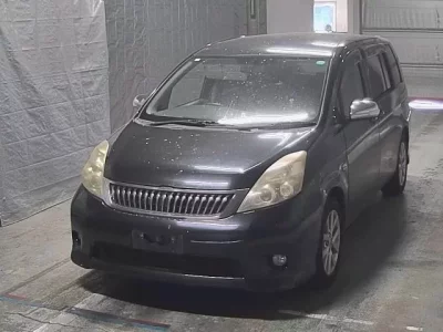 Toyota ISIS