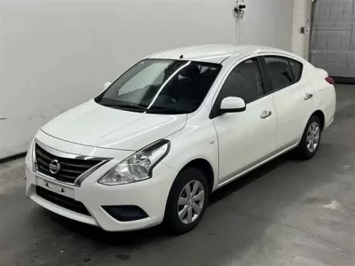 Nissan TIIDA LATIO