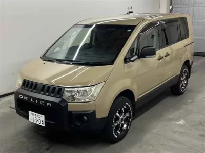 Mitsubishi DELICA D5