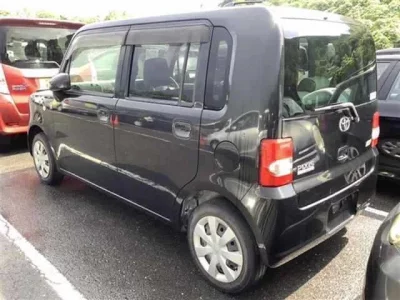 Toyota PIXIS SPACE