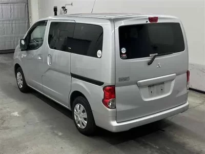 Mitsubishi DELICA D3