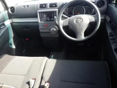 Toyota PIXIS SPACE