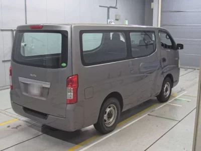 Isuzu COMO