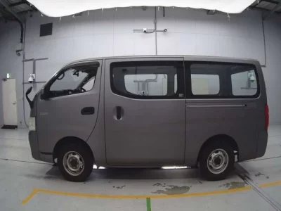 Isuzu COMO