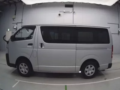 Toyota REGIUS ACE VAN