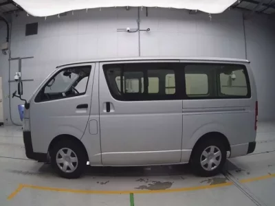 Toyota REGIUS ACE VAN