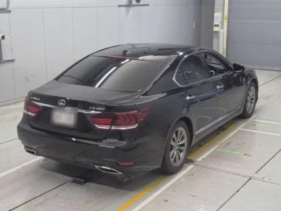 Lexus LS
