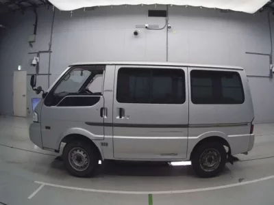 Mazda BONGO VAN