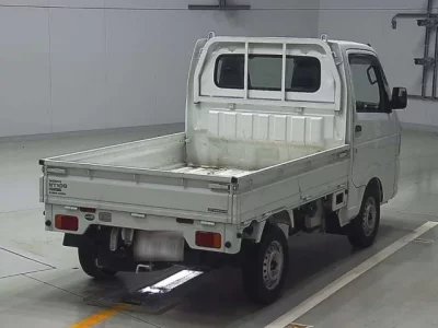 Nissan CLIPPER TRUCK