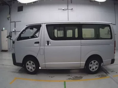 Toyota REGIUS ACE VAN