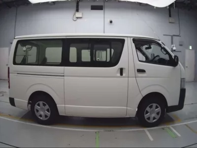 Toyota REGIUS ACE VAN