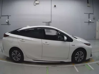 Toyota PRIUS PHV