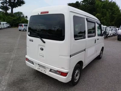 Toyota PIXIS VAN