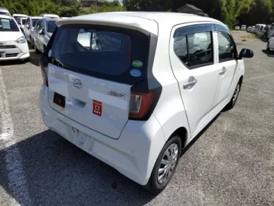 Daihatsu MIRA E S