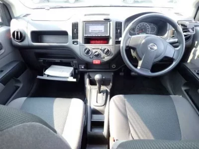 Nissan AD