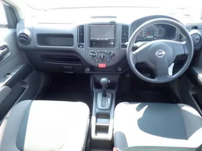 Nissan AD