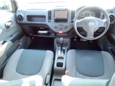 Nissan AD
