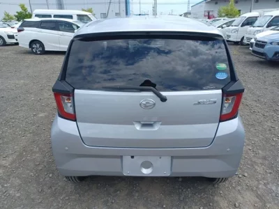 Daihatsu MIRA E S