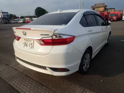 Honda GRACE