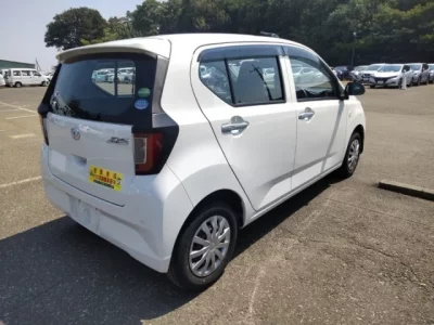 Daihatsu MIRA E S