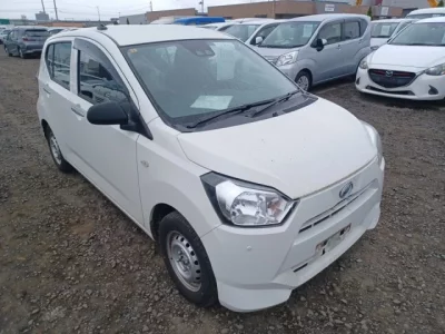 Daihatsu MIRA E S