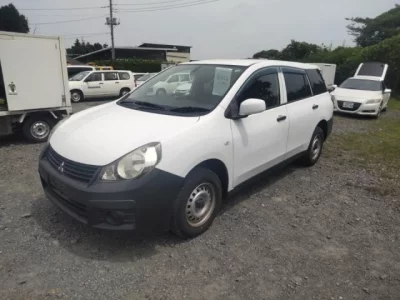 Mitsubishi LANCER VAN